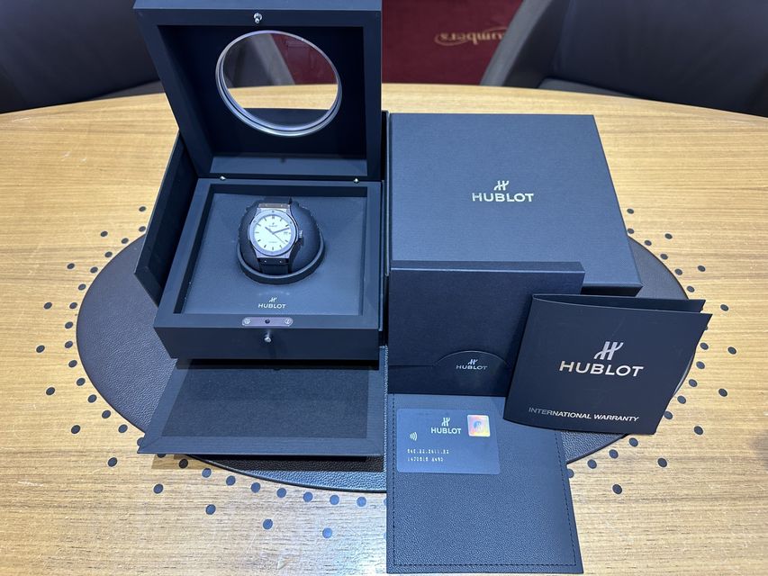 Hublot Classic Fusion 542.NX.2611.LR Image 6